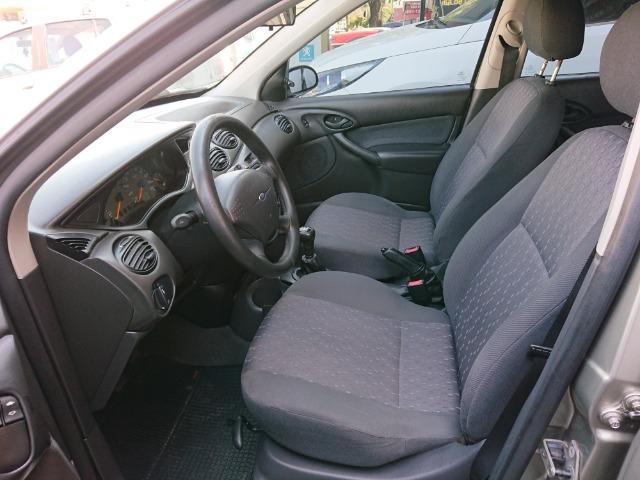 Ford Focus Hacht GLX 1.6 2004 - Foto 7