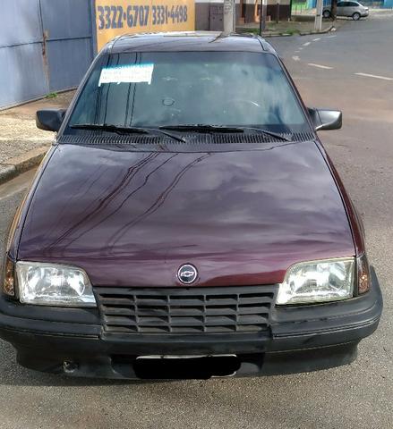 Kadett 94, carro muito bom e muito conservado, tudo funcionando - Foto 2