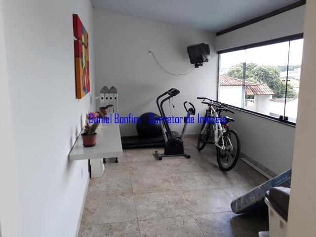 Casa com 04 quartos no bairro Grã-Duquesa - lote inteiro - Foto 11