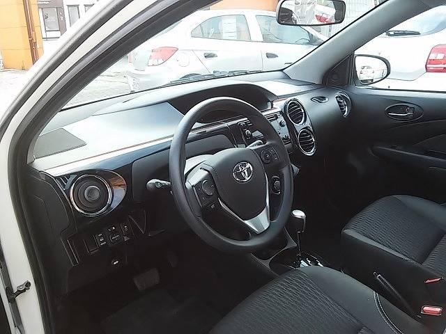 ETIOS 2019/2020 1.5 X PLUS 16V FLEX 4P AUTOMÁTICO - Foto 8