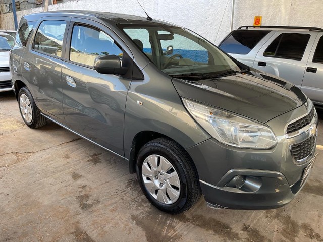 SPIN 1.8 LT 2014 MANUAL 5 LUGARES