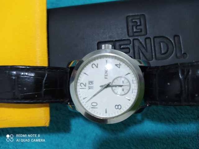 Relógio Fendi Suíço com manual estojo e certificado eta - Foto 3