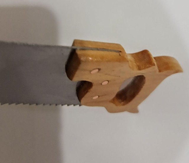 Miniatura Real de Serrote, encabamento madeira de lei, lamina aço com 13 cm - Foto 4