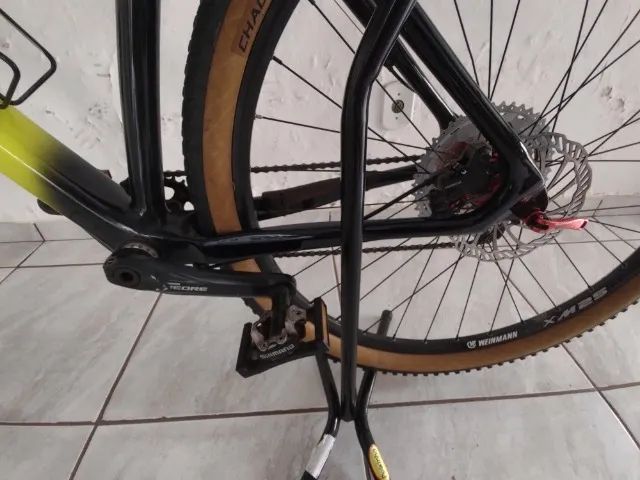 MTB - KHS Carbon Aro 29  - Shimano SLX 11v - Quadro 19 - Aceito Troca(Leia a Descrição) - Foto 4