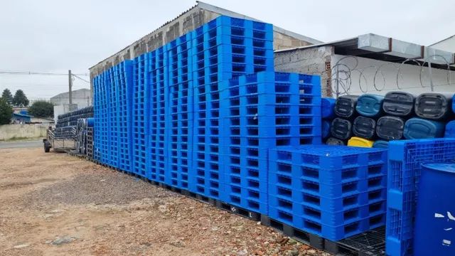 JR Tambores - Pallet Plástico - Medida 1,10 x 1,10  Seminovos  - Foto 2