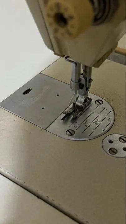 Máquina de Costura Reta Industrial  - Foto 6