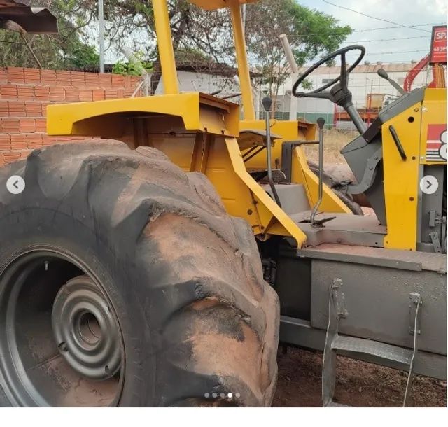 Trator CBT 8240 com Conjunto - Foto 2