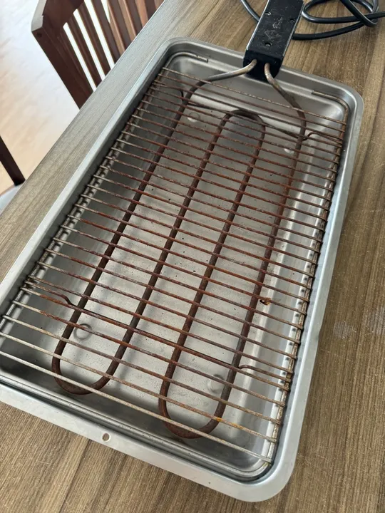 Grill elétrico portátil