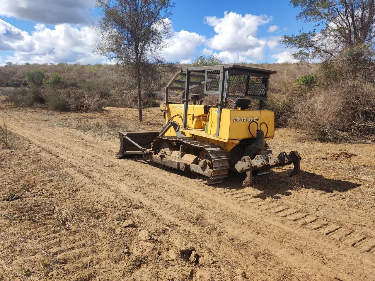 Trator de esteira 7D 2002 - Foto 3