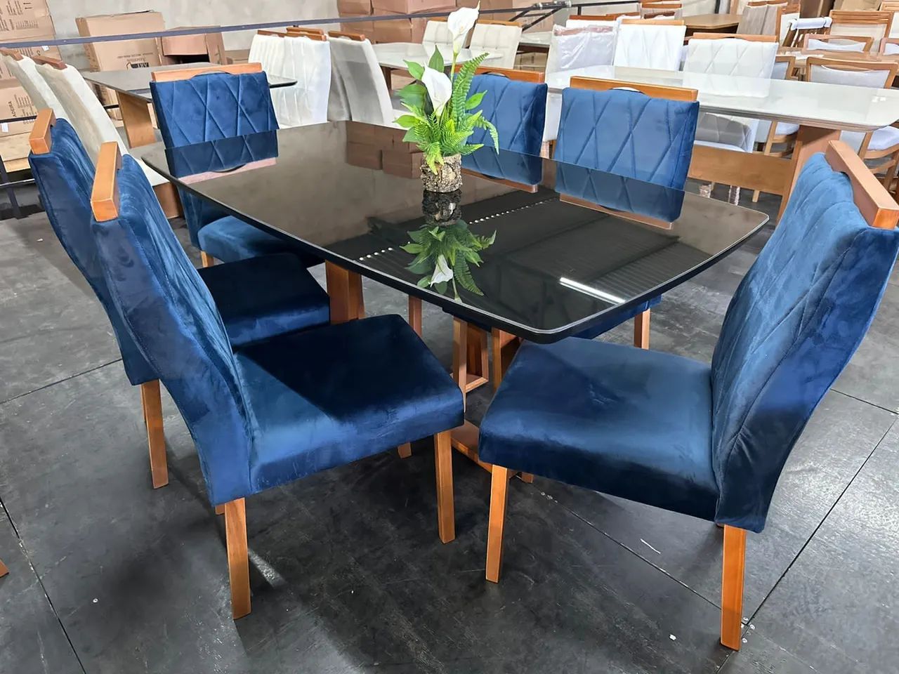 Conjunto de Mesa e Cadeiras para Jantar a partir de 