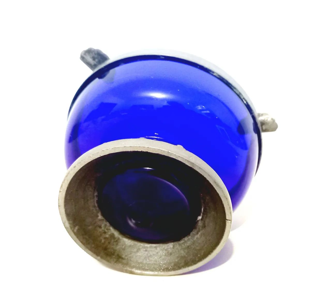 Antigo Cinzeiro em Vidro Azul e Metal Prateado - Foto 4