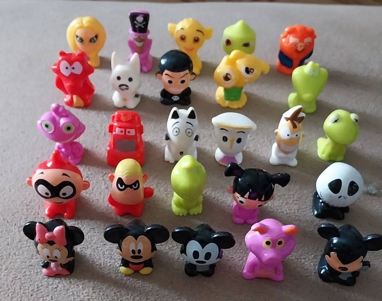 Gogos Disney lote com 25 Gogos - Foto 3