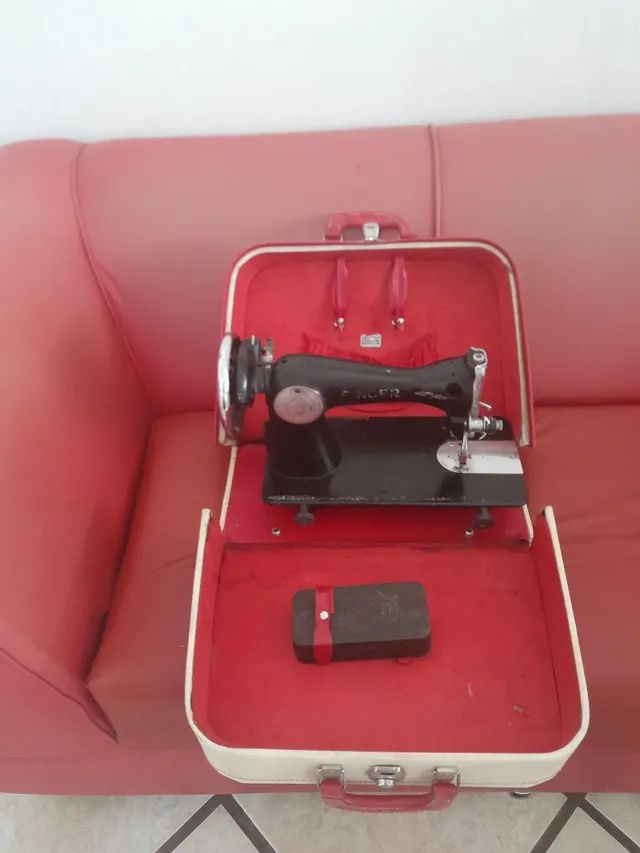 Maquina de custura singer centenária  - Foto 3