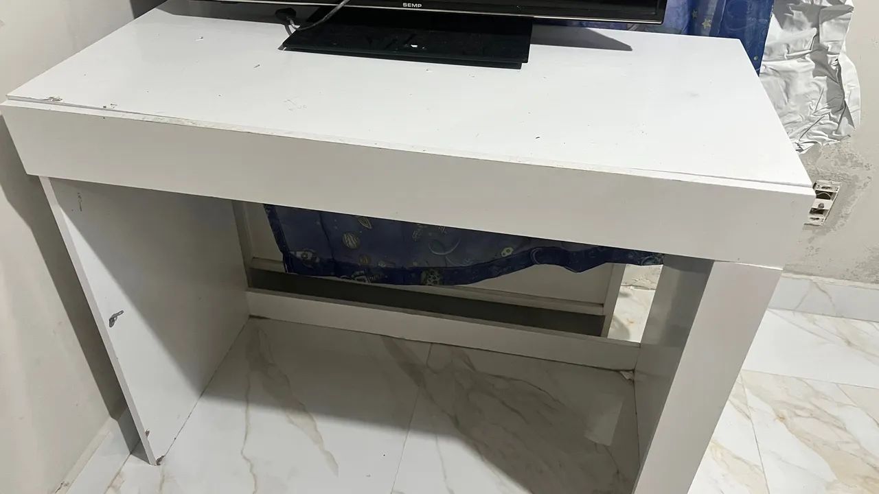 Escrivaninha (doação )