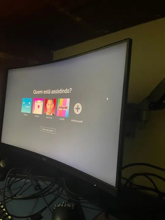 Monitor Gamer AOC Legend Curvo, 27 Pol, Full HD, 240 Hz, VA, 0.5ms, HDMI/DP, C27G2ZE - Foto 3