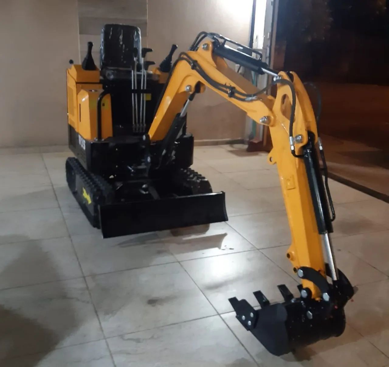 Mini escavadeira - perfeita para pequenos trabalhos! - Foto 3