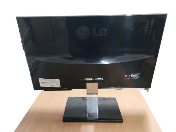 02 Monitor Led 20 Polegadas LG E SAMSUNG Hd + Hdmi Vga Cor Preto - Foto 2
