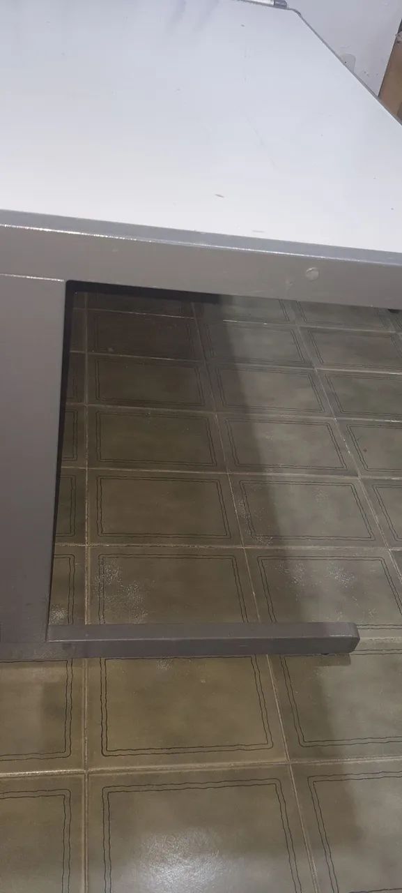 Mesa para escritório com gavetas 1,25x74x74 para retirar - Foto 3