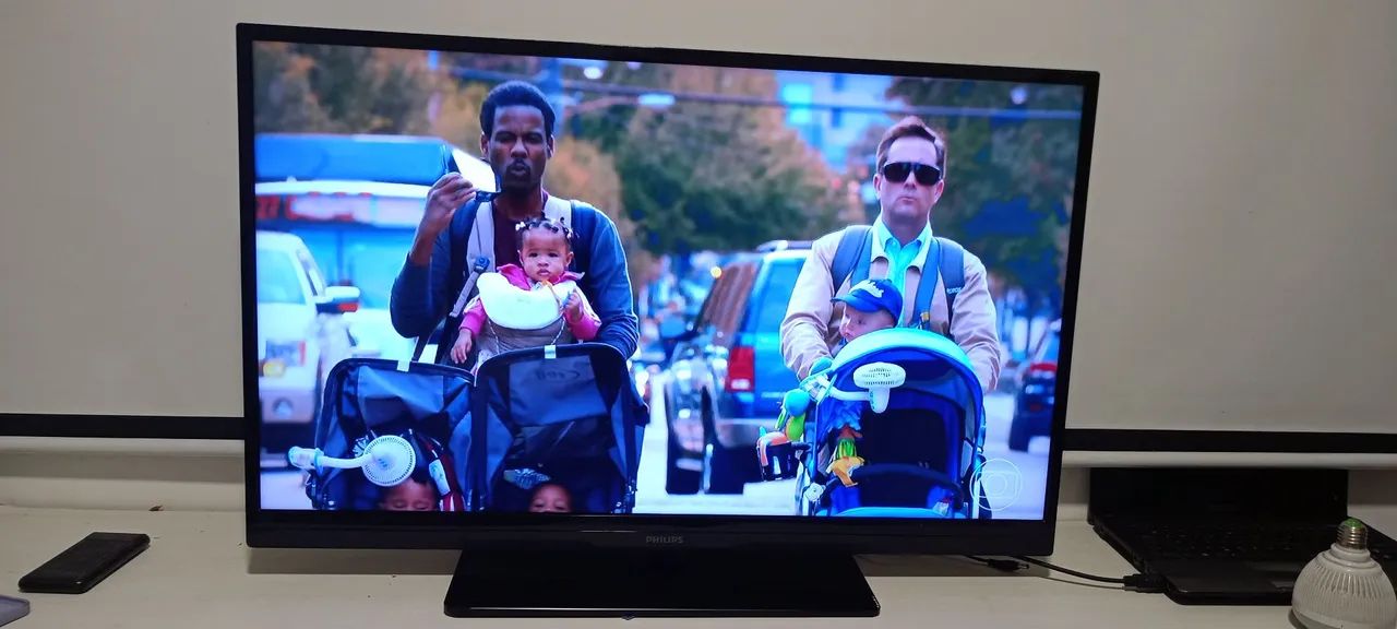 TV Philips com tela de LED SLIM - Foto 3