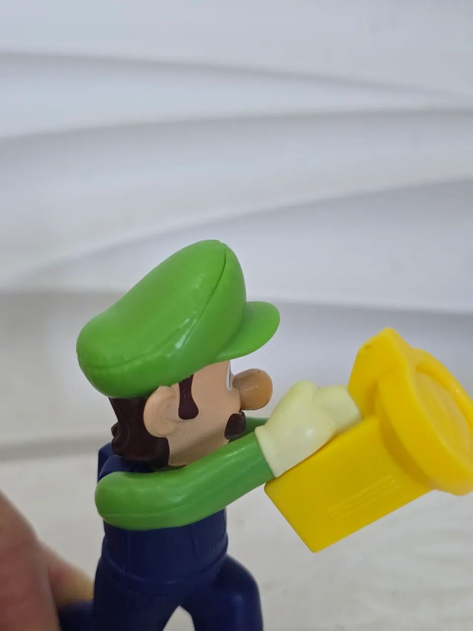 Luigi Action Figura- Super Mário Bros - USADO - Foto 4