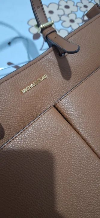 Bolsa Michael Kors caramelo - Foto 2