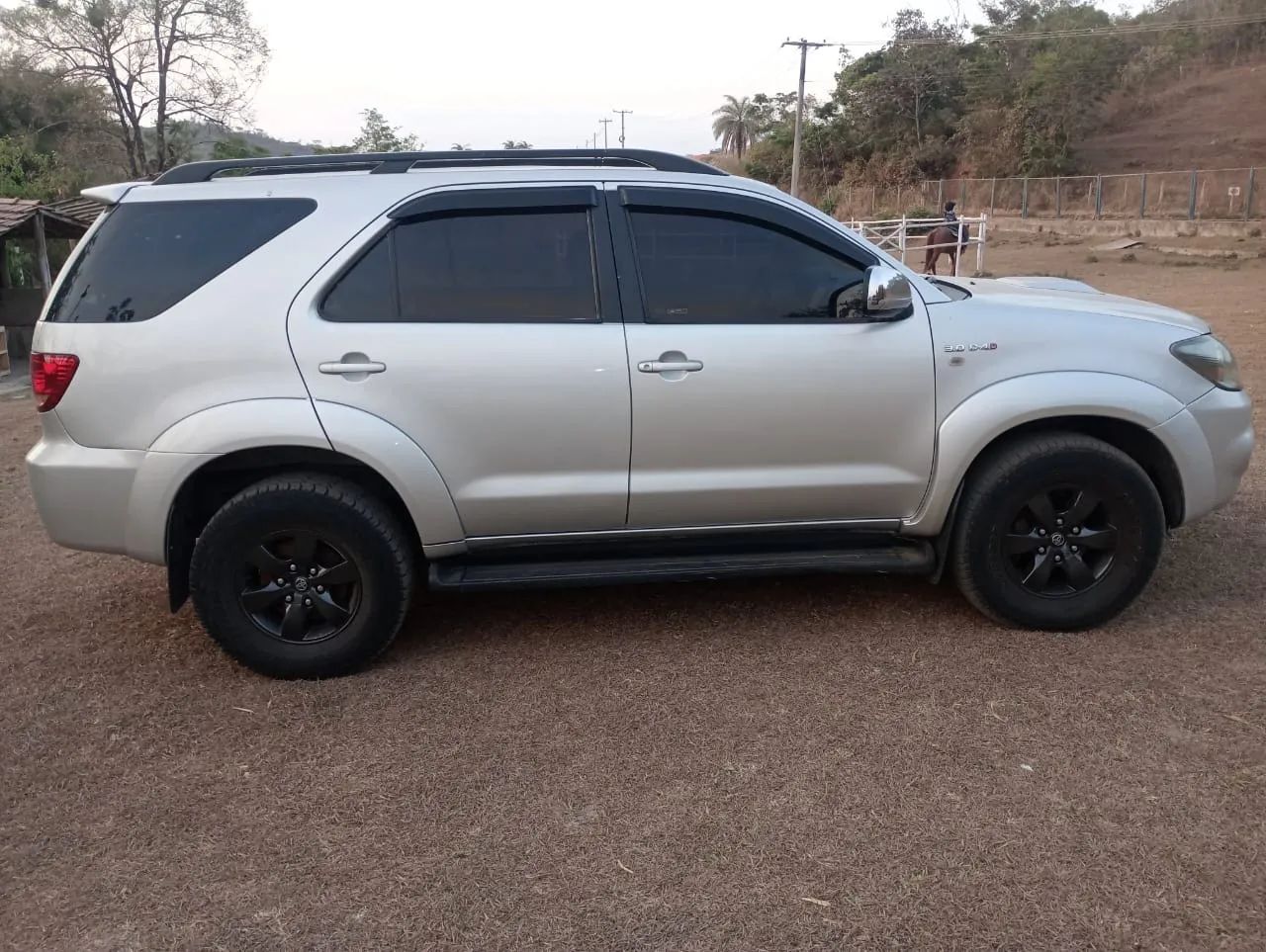 Hilux SW4 SRV D4-D 4x4 TDI Diesel Aut 2007 - Foto 4