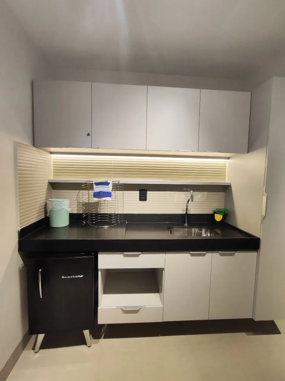 OPORTUNIDADE!!! Apartamento Mobiliado em Intermares