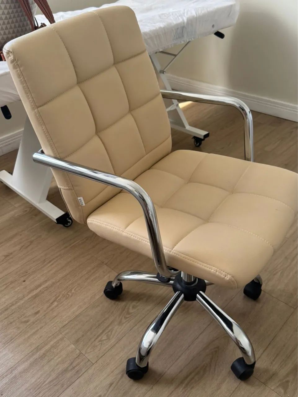 Cadeira escritório - giratória  - Foto 2