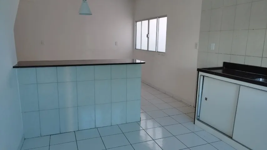 Alugo casa em Cobilândia 2º pavimento