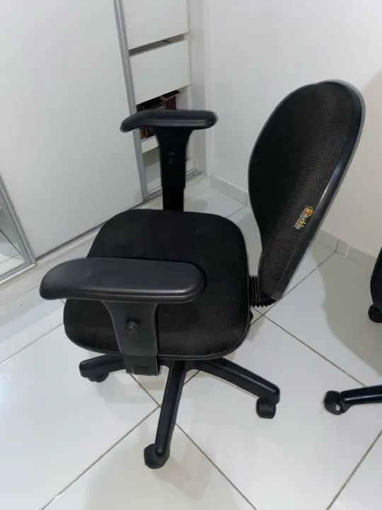 Cadeira de Escritório Giratória com Rodas - Foto 2