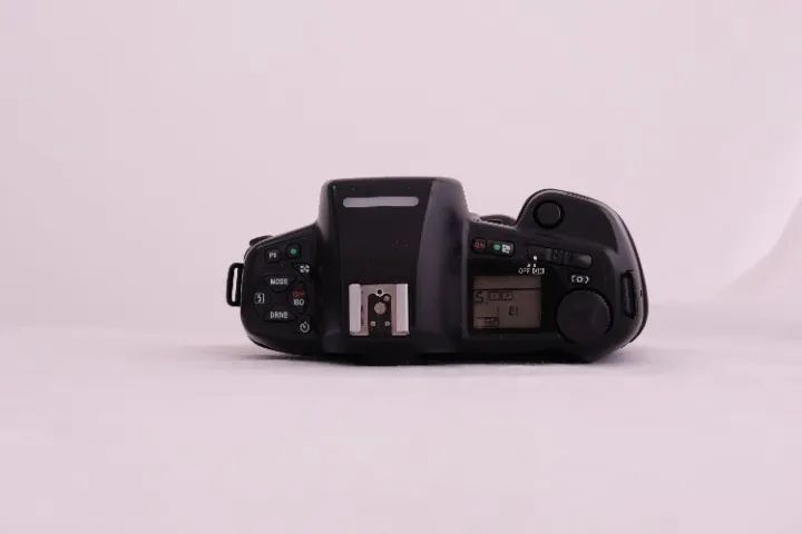 Câmera Analógica Nikon N90S (F90X) testada e revisada + battery grip original - Foto 2