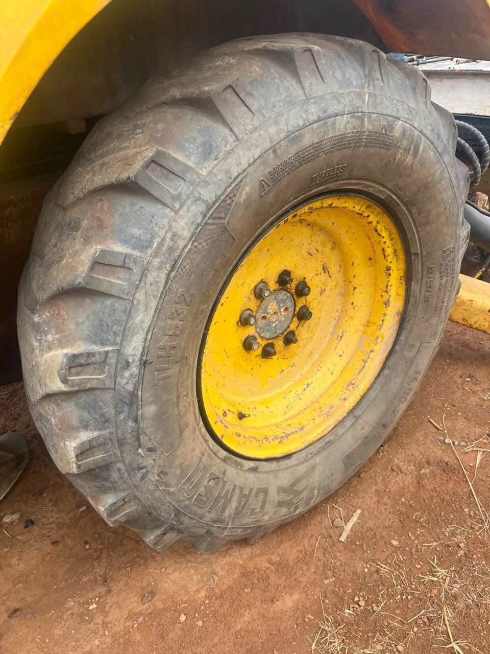 Rodas retro new holland  - Foto 3