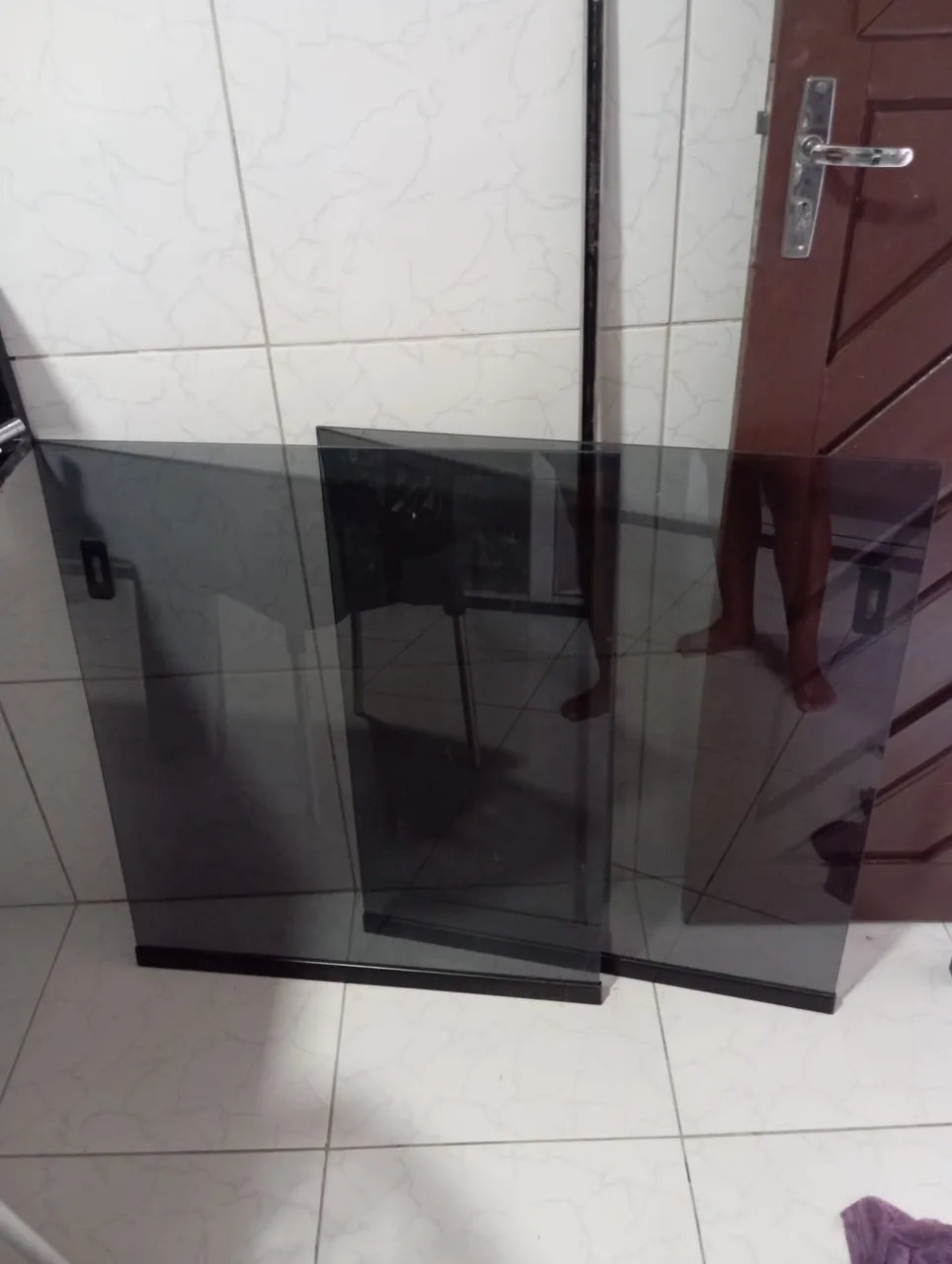Porta de vidro fumê para pia de cozinha
