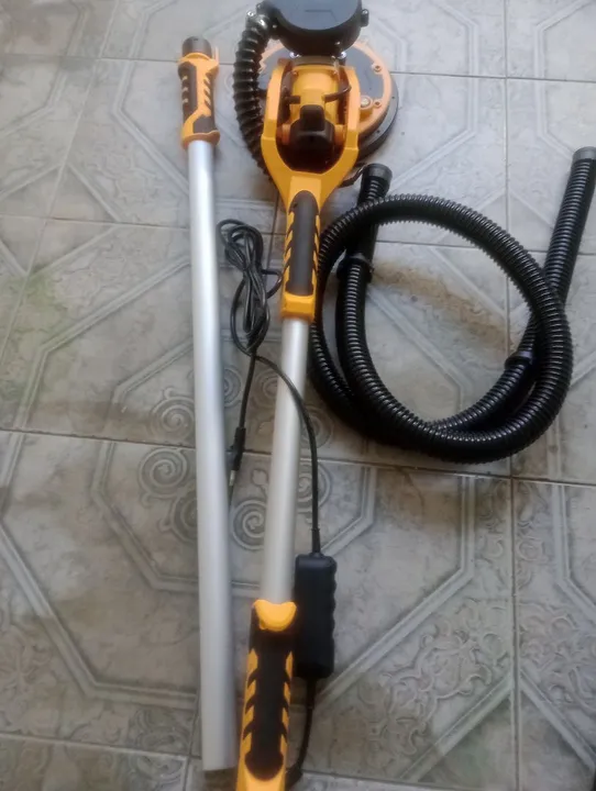 Vendo lixadeira girafa com led