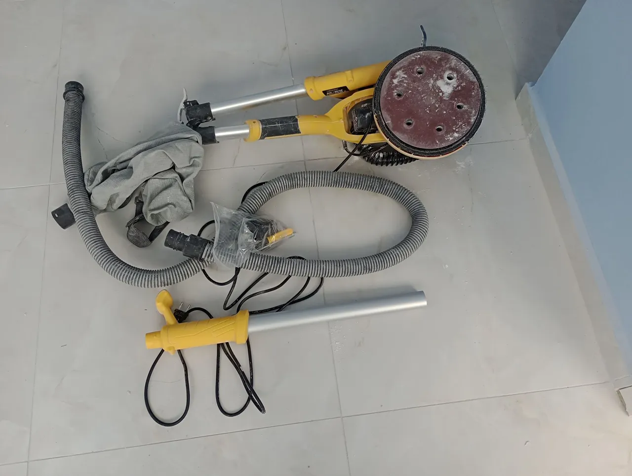 Lixadeira de Teto/Parede Elétrica Tipo Girafa