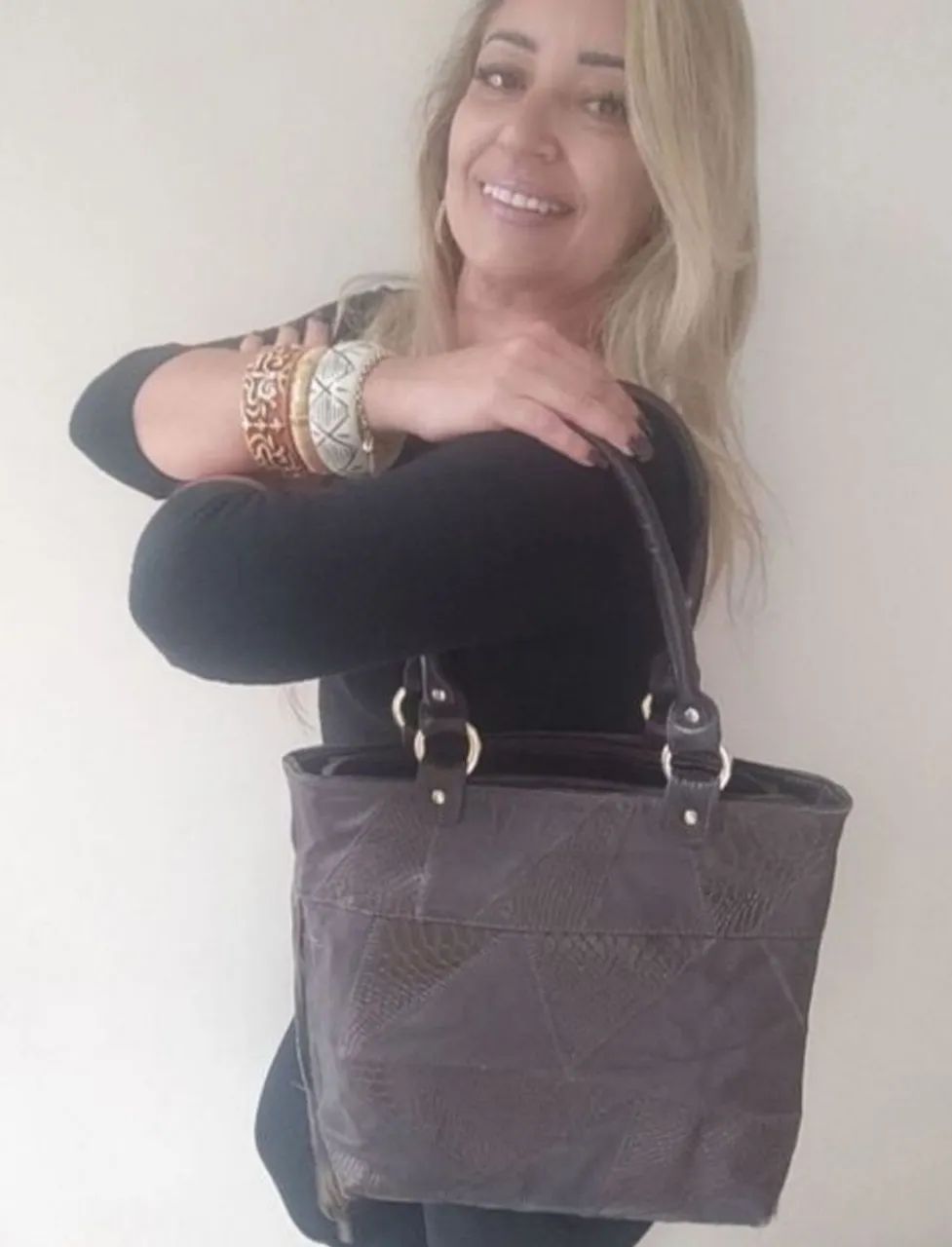 Bolsa de ombro marrom com franjas - Foto 4
