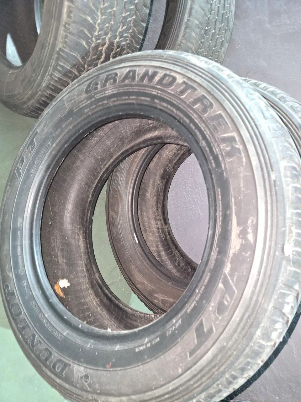 VENDO PNEU Aro 18 265/60 para HILUX/ LAND Rover e outros modelos ! Apenas 1 R$ 250 cada  - Foto 3