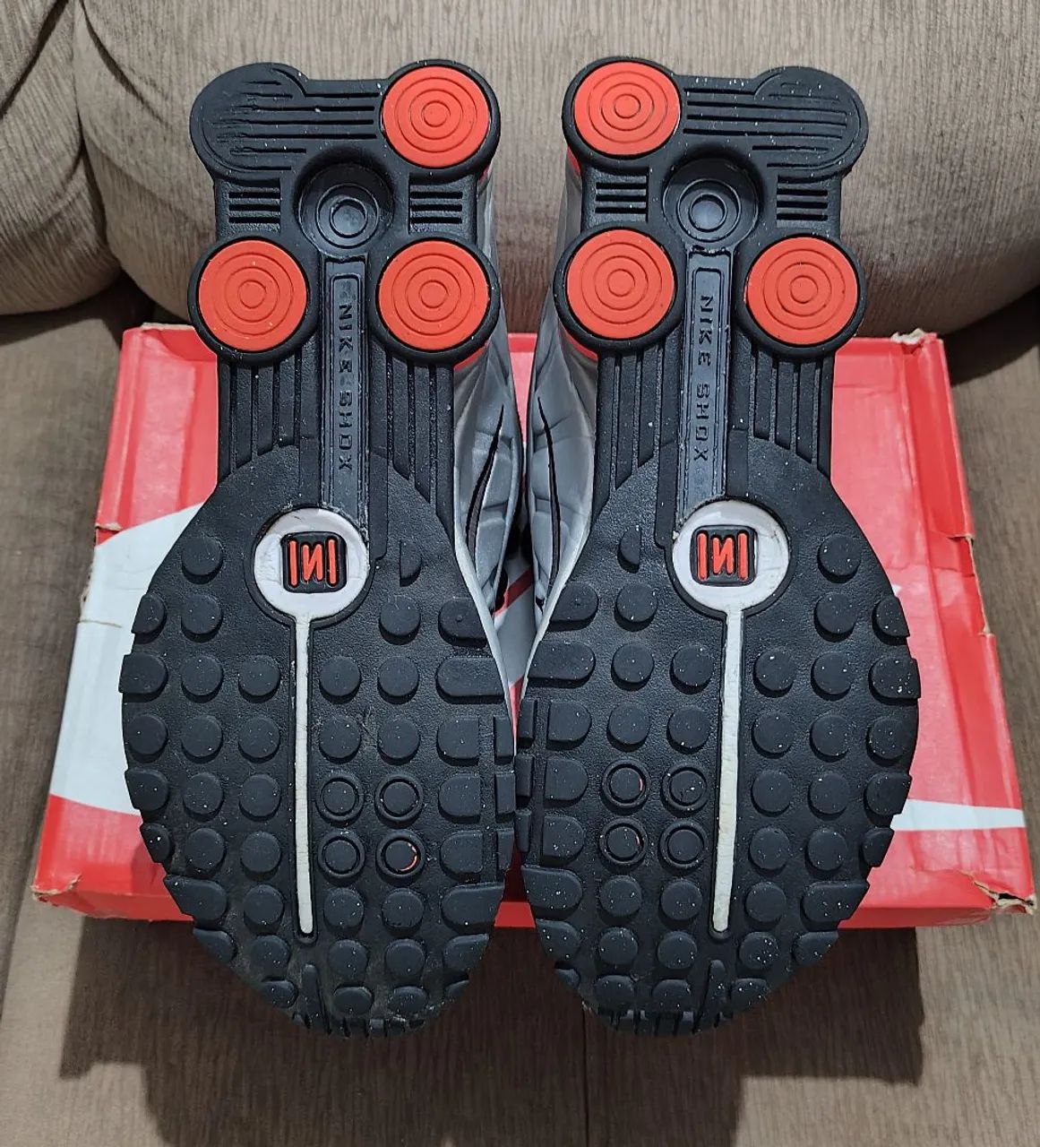 Tênis Nike Shox R4 n°41 - Foto 5