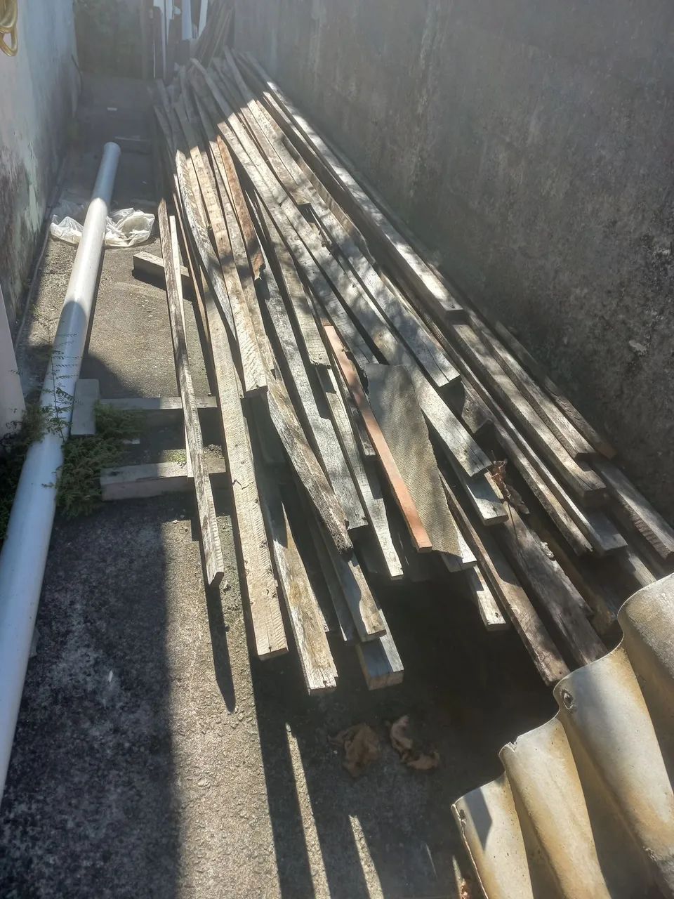 Madeira de demolição para venda