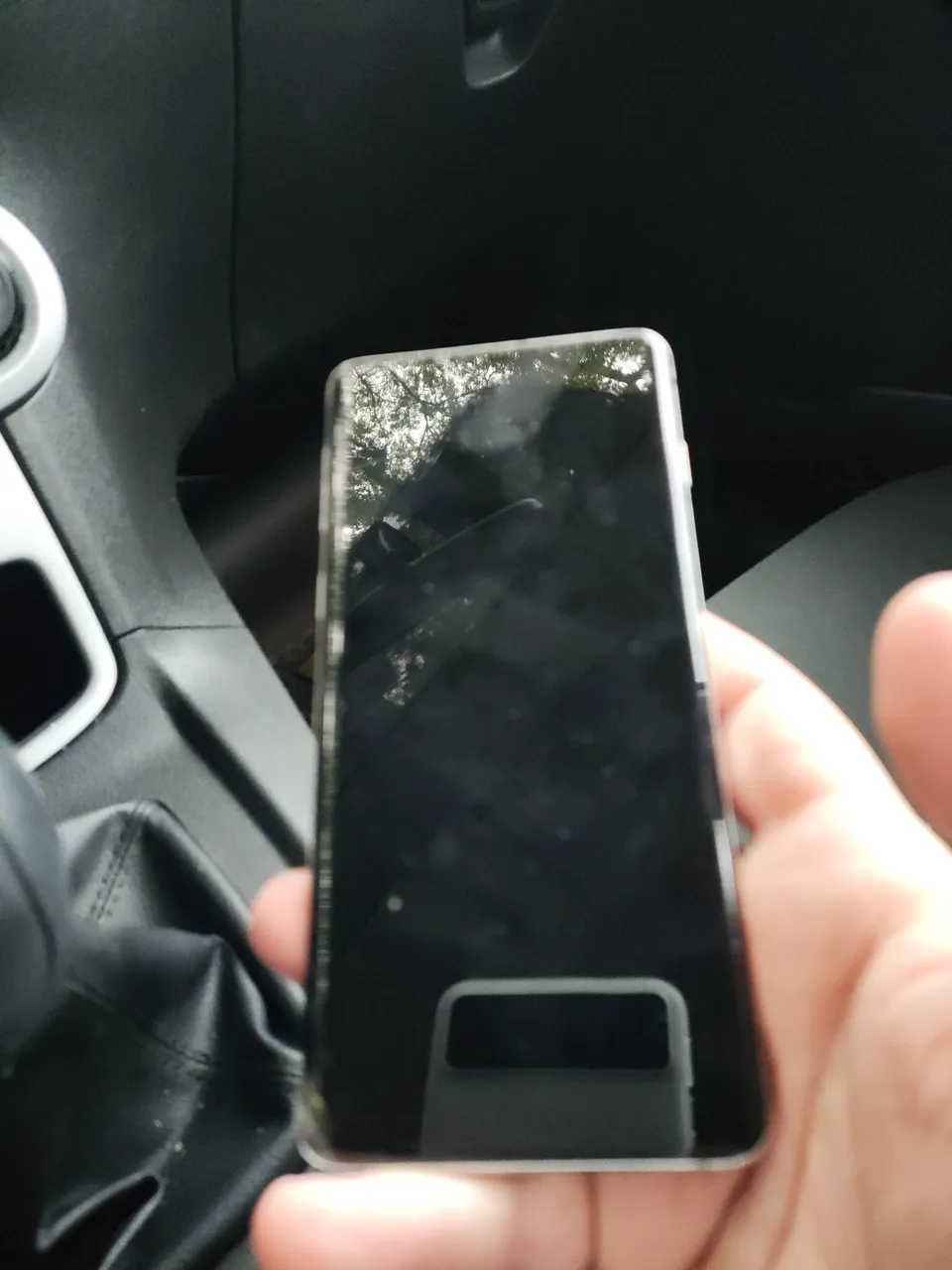 Celular quebrado - apenas para peças