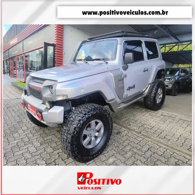 Troller T-4 2015
