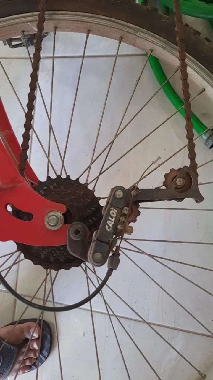 Bicicleta aro 26 Caloi 200 - Foto 4