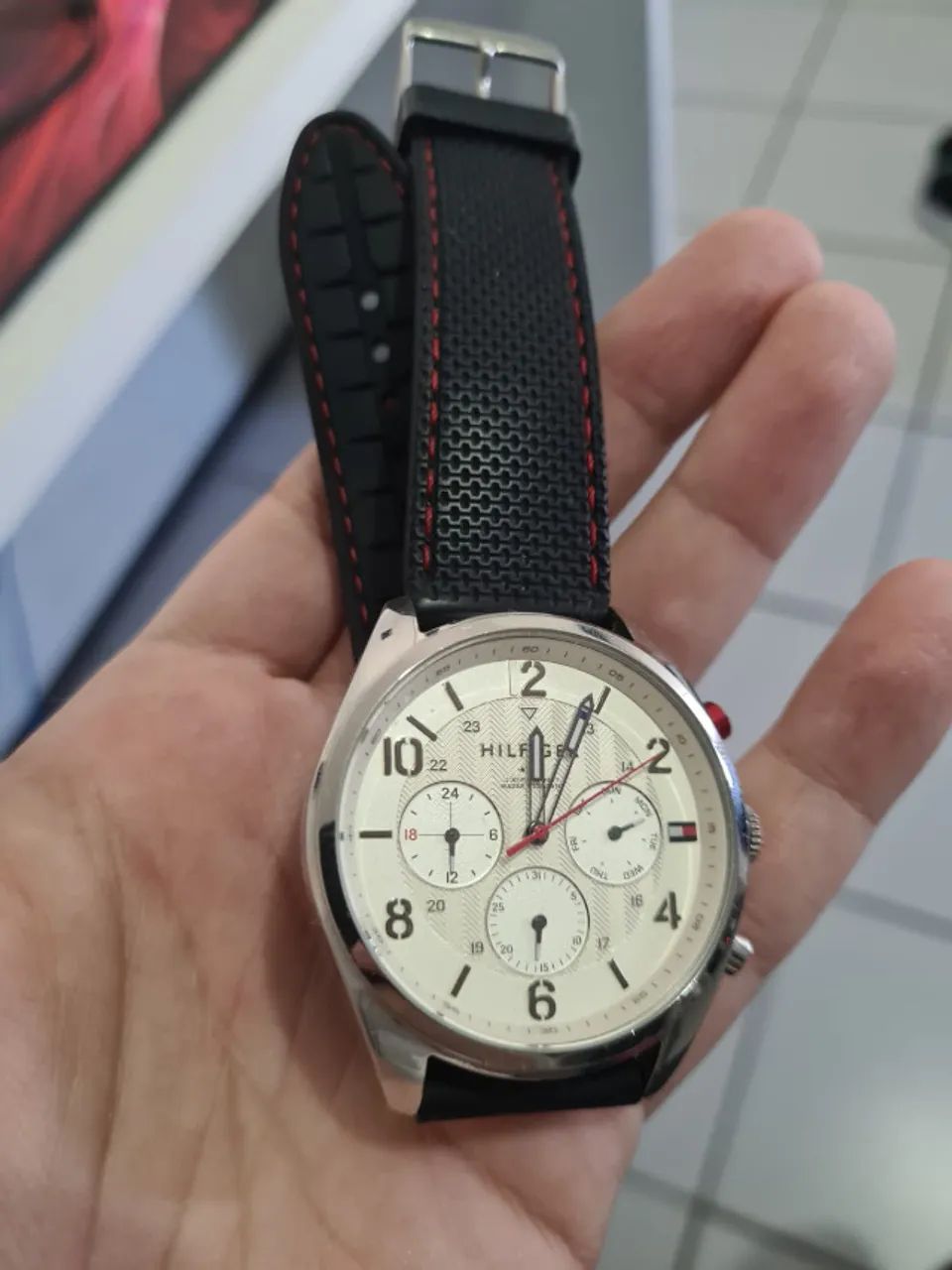 Relógio Tommy Hilfiger 40mm - Foto 4