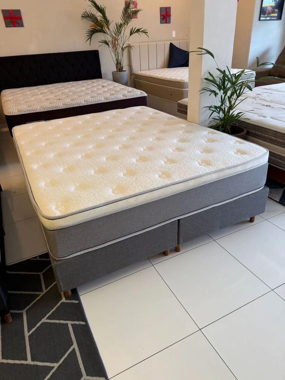 Cama box Queen SEMINOVA TOP - Entrego!! - Foto 2