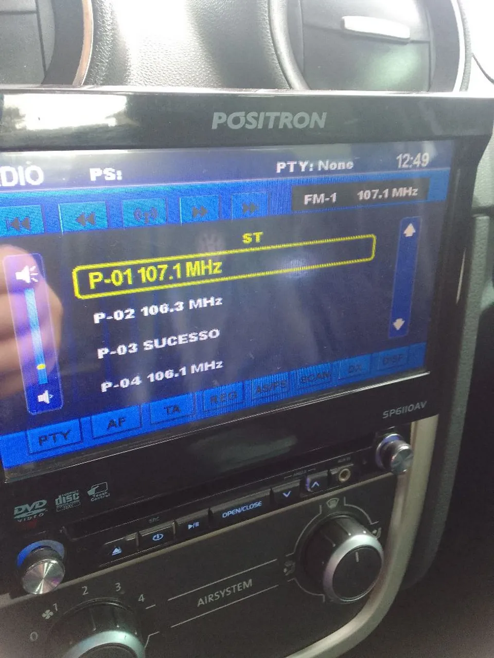 Aparelho de som automotivo POSITRON SP6110AV