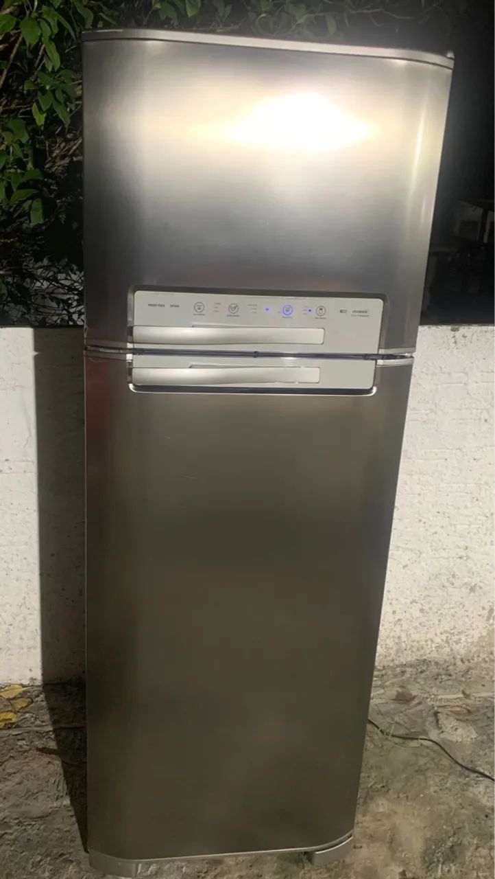 Vendo geladeira Electrolux 127volts 