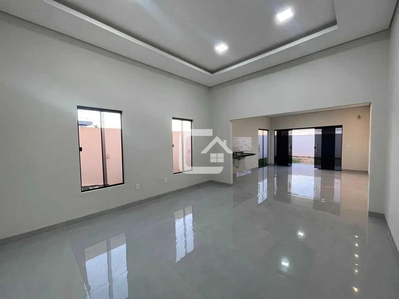 Casa para aluguel possui 170 m² com 3 quartos em Bosque do Madeira - Porto Velho - RO