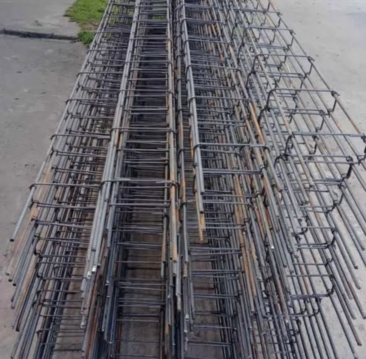 Colunas de F8 e F10 - A partir de R$19/m