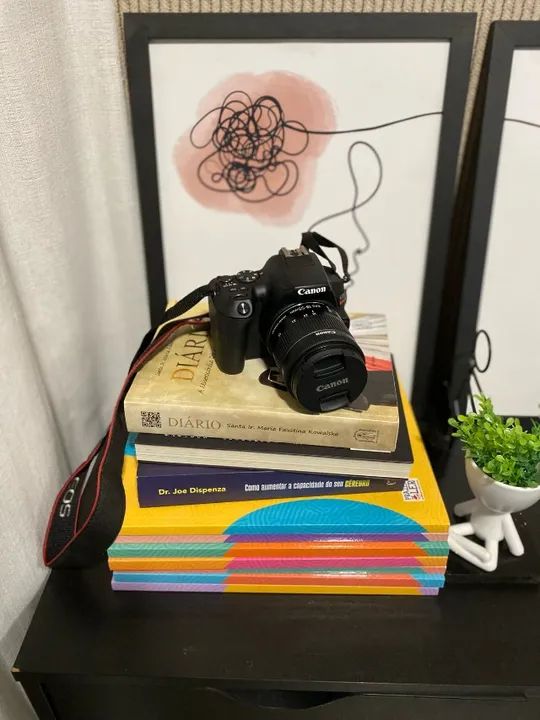? Canon SL3 + Lente 18-55mm | Excelente Estado | R$ 3.100 - Foto 2
