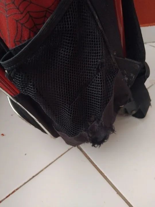 Mochila de rodinha Homem Aranha - Foto 3